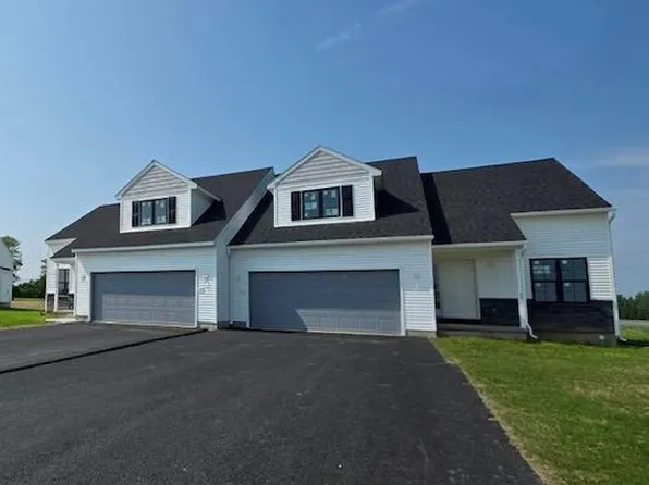 11 Walke Way, Mechanicville, NY 12118