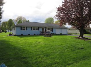 1371 Sherwood Downs Rd W, Newark, OH 43055