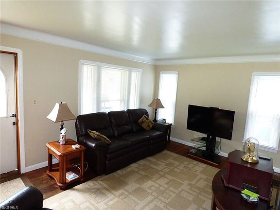 4th image of 17425 Puritas Ave