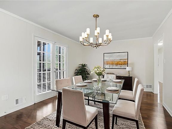 4th image of 3404 Forest Hill Rd