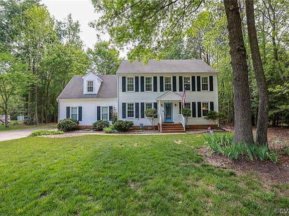 2nd image of 3281 Holly Woods Ct