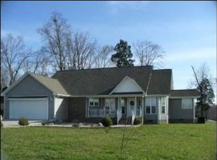 140 Springbrooke Dr, Madisonville, TN 37354