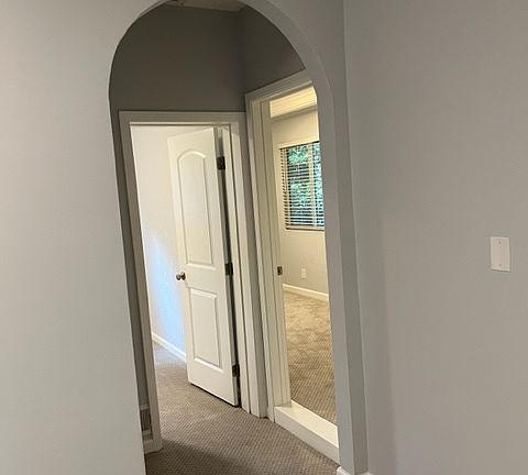 4th image of 861 Magnolia Ave