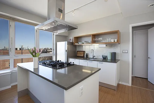 Sold by Wyllie Real Estate | media 9