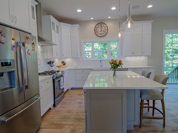 5th image of 7177 Tumblebrook Dr