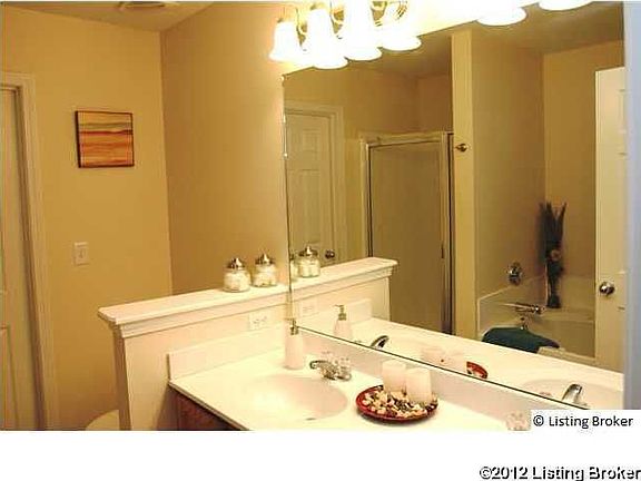 5th image of 224 Crown Ct