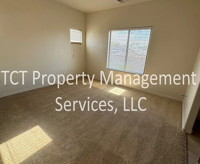 12128 W Tara Ln — Photo 13