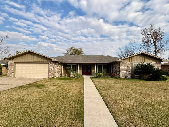 3525 Lois Ln, Lake Charles, LA 70605