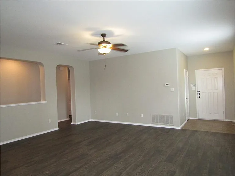 14200 Lake Victor Dr — Photo 44