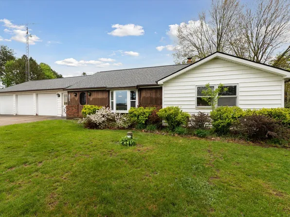 2588 K Dr S, East Leroy, MI 49051