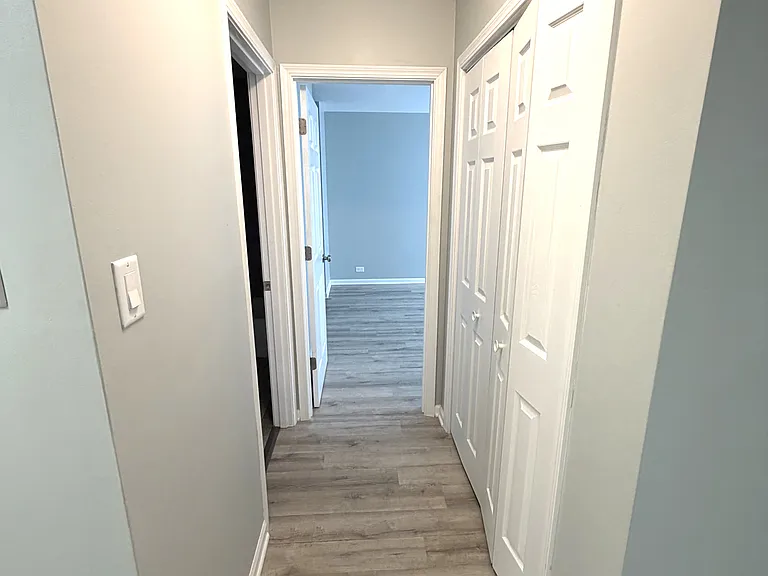 2208 W 111th St #1A — Photo 8