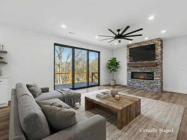 29 Annabell Ln, Bella Vista, AR 72715