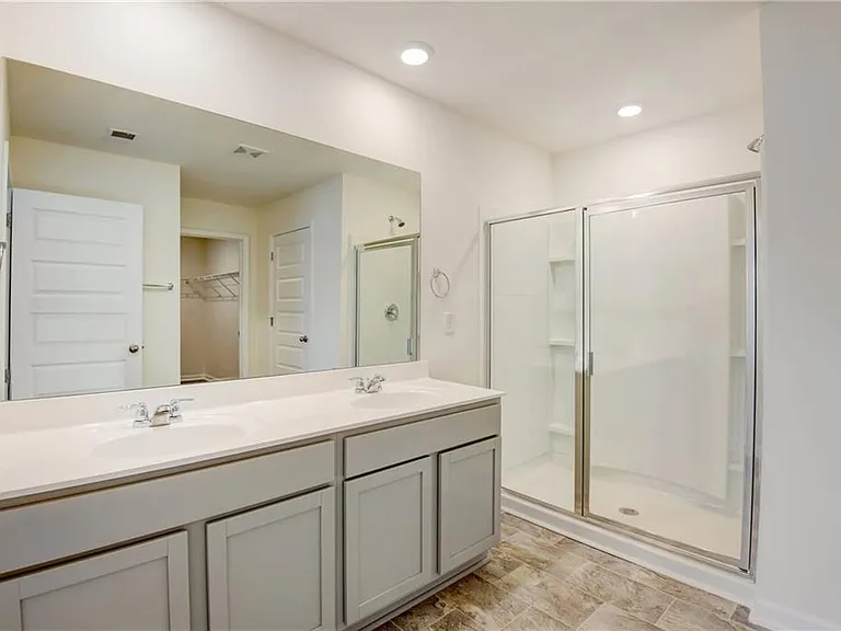 257 Bur Oak Bend Arch #1089433 — Photo 14
