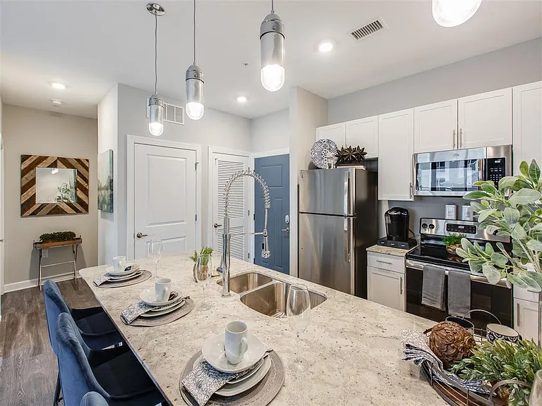 Westport Apartments — Photo 21