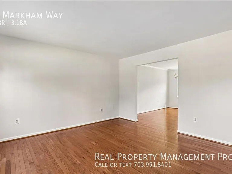 4 Markham Way — Photo 8