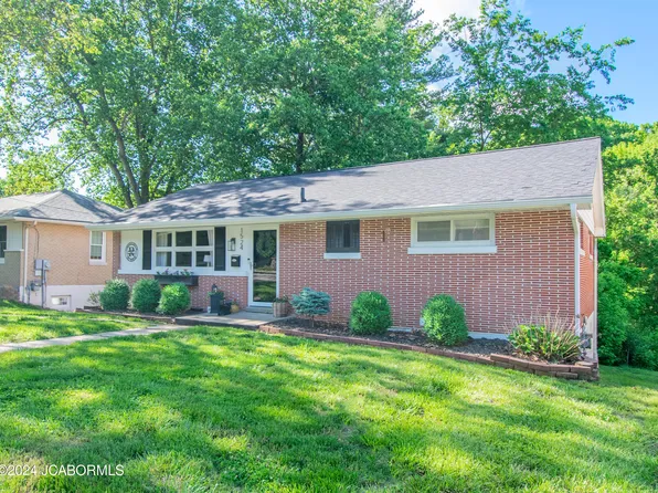 1524 Hayselton Dr, Jefferson City, MO 65109