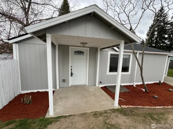 2502 Trenton Avenue NE, Bremerton, WA 98310