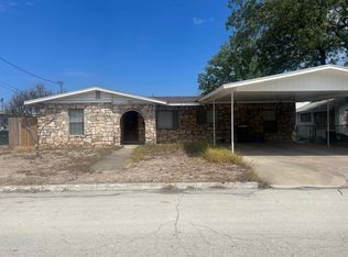 407 Pierce St, Del Rio, TX 78840
