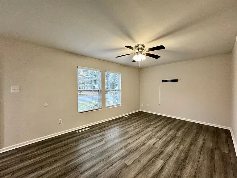 517 Aragona Blvd — Photo 12