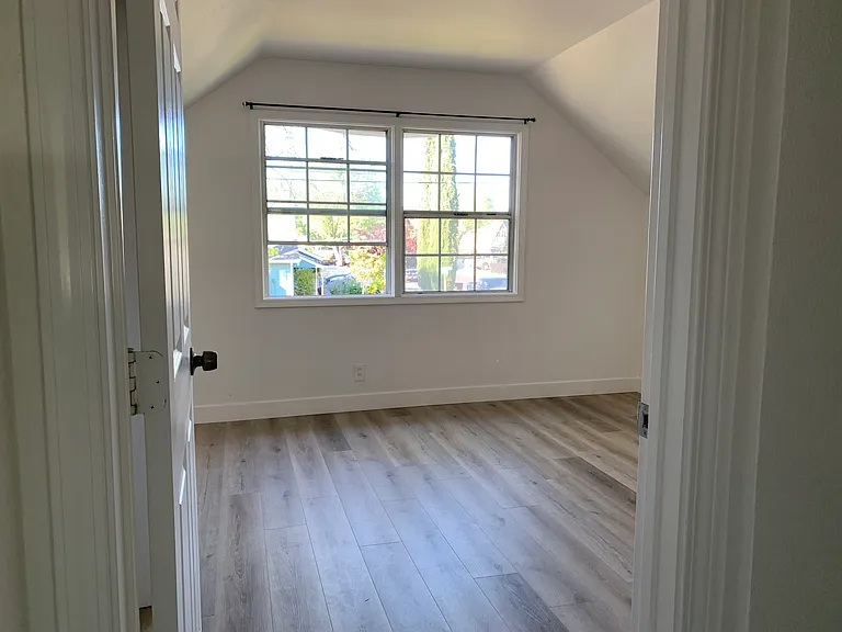4192 Pickwick Dr — Photo 13