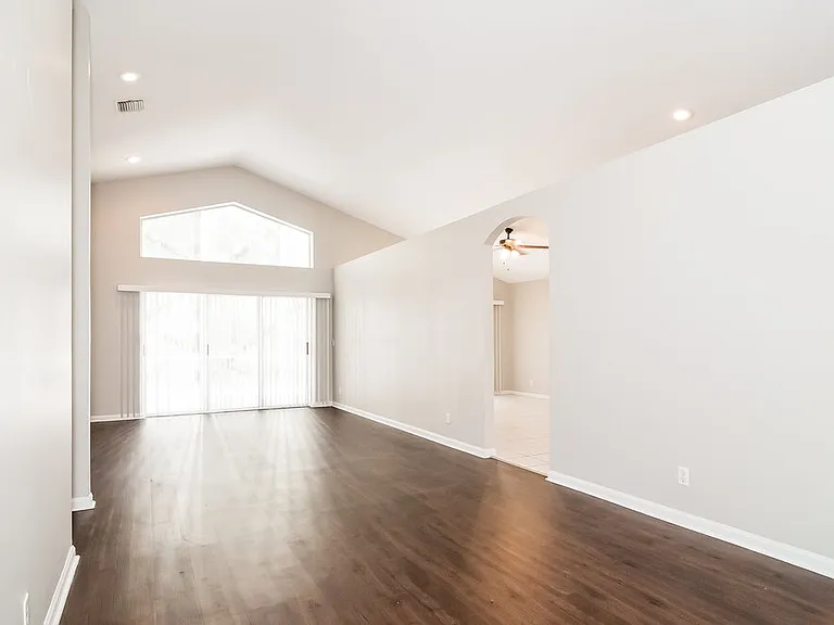 23410 Serene Meadow Dr S — Photo 2