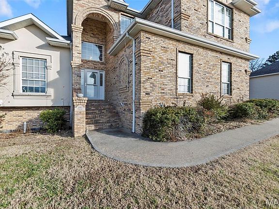 4th image of 2062 Concord Pl