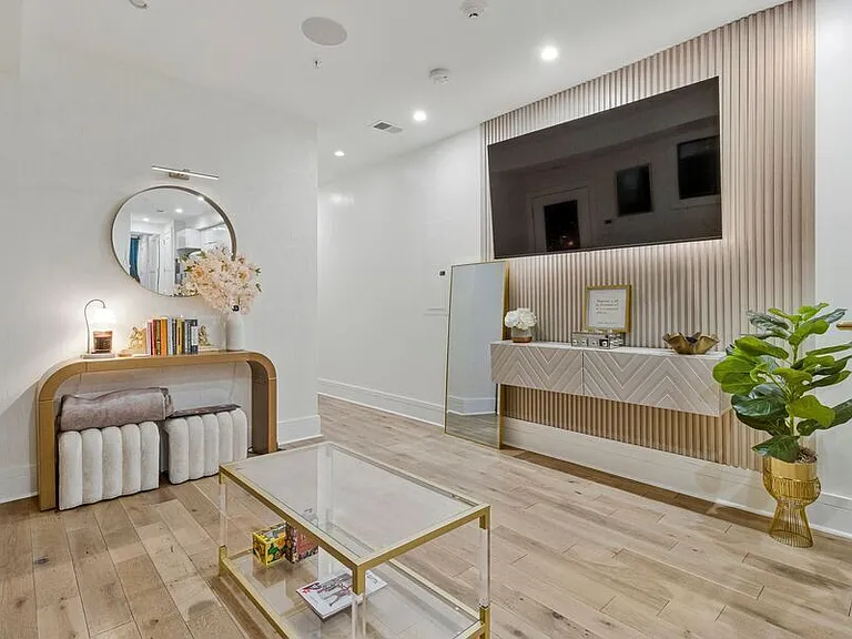 820 Kennedy St NW #2 — Photo 7
