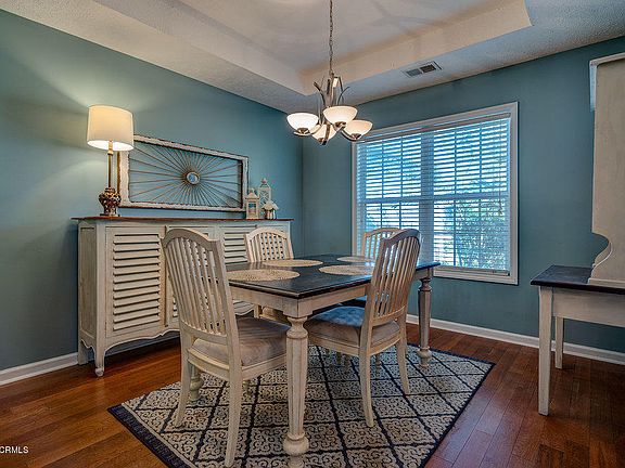 5th image of 9392 Lyn Court NE
