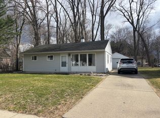 712 E Saint Andrews Rd, Midland, MI 48642