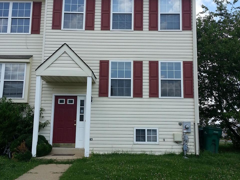 1st image of 2 Franklin Dr