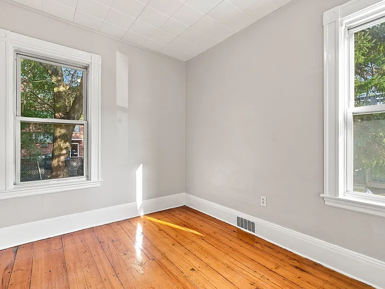 147 Murdock St #1 — Photo 23
