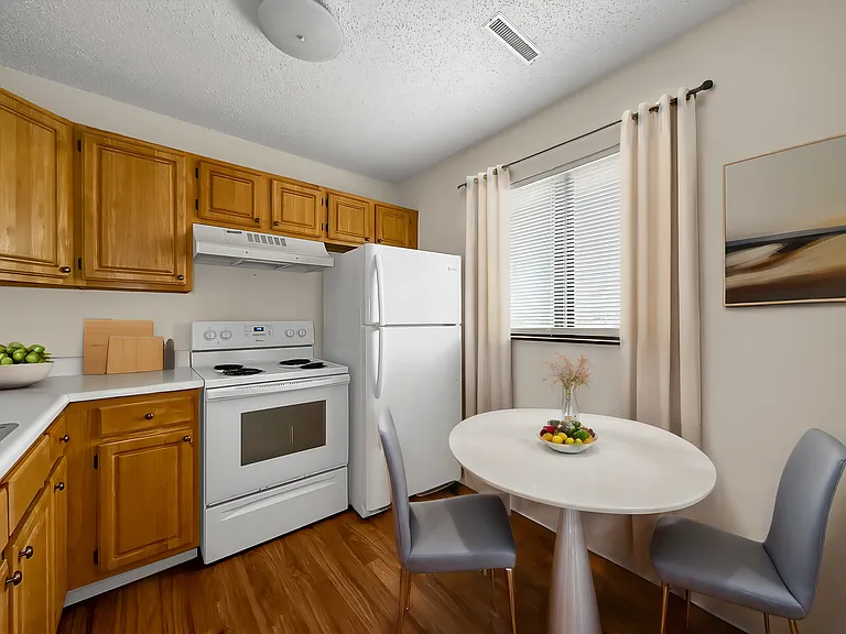 2644 Hunt St #5 — Photo 5