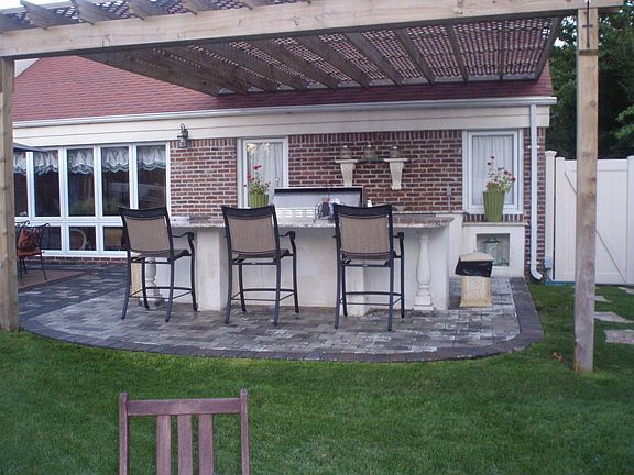 Gourmet outdoor kitchen