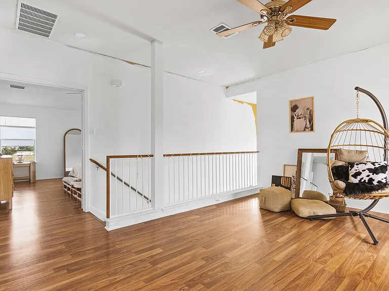 13524 Lyndon B Johnson St — Photo 26