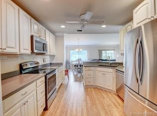 90 Las Brisas, Boynton Beach, FL 33426