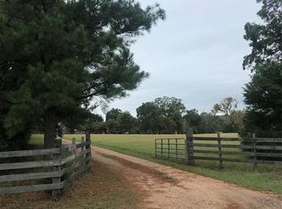 42415 Waters Rd, Hempstead, TX 77445