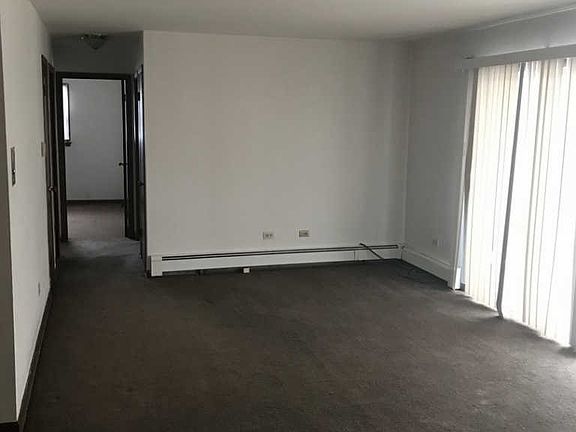 2nd image of 1673 State St APT 6