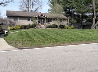 1513 Meadowbrook Blvd, Stow, OH 44224