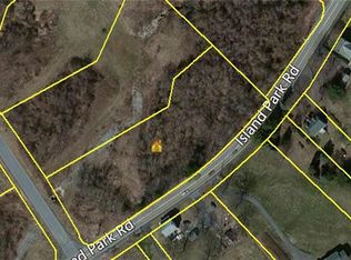 10 Island Ct, Easton, PA 18042