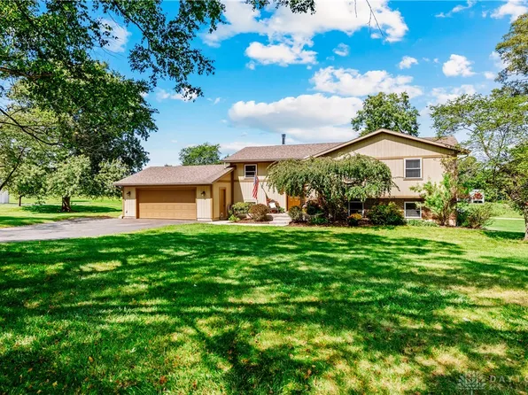 67 Lakeview Pl, Wilmington, OH 45177