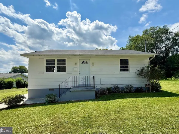 111 Liberty St, Berryville, VA 22611