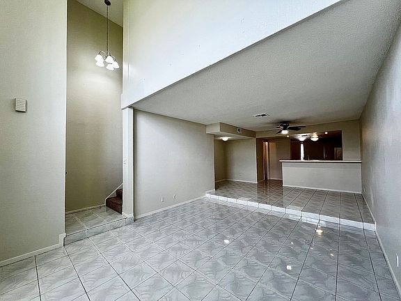 4th image of 6514 Ironbark Ln