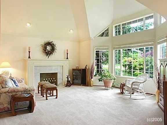 Living Room - 1