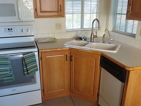 3rd image of 5707 E 32nd St Lot 936