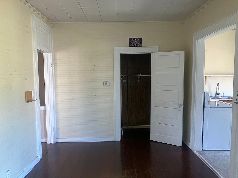 Living room photo 2