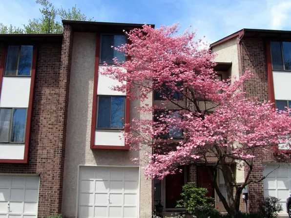 8-2 Aspen Way, Doylestown, PA 18901