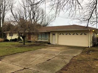 7030 Hill Rd, Coloma, MI 49038