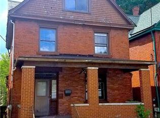 712 E 3rd Ave, Tarentum, PA 15084