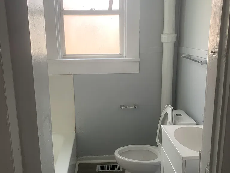 502 Hart St #506 — Photo 7