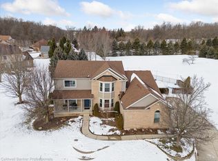 8959 Giovanni Ct, Howell, MI 48855